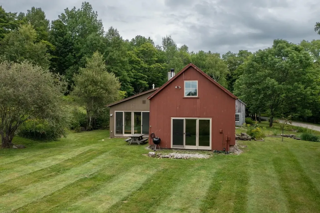 88 Jaquith Road Landgrove VT 05148