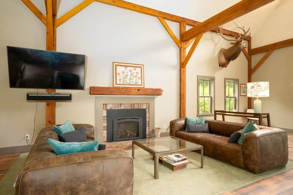 88 Jaquith Road Landgrove VT 05148