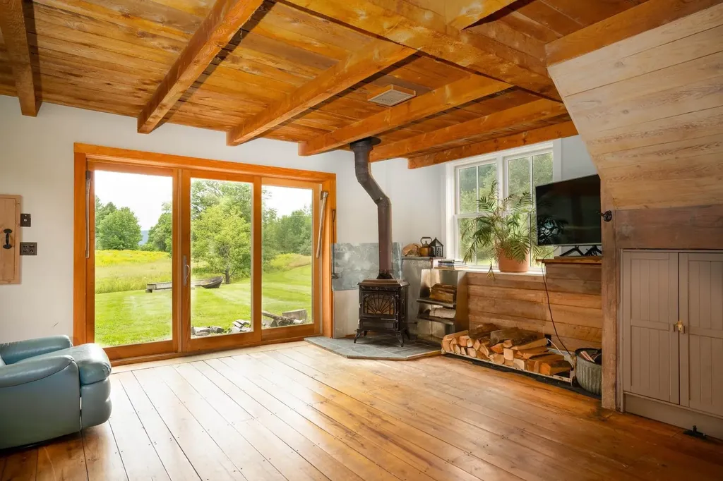 88 Jaquith Road Landgrove VT 05148