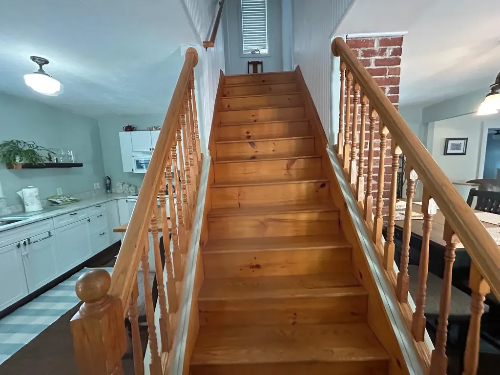 8 High Street Wolfeboro NH 03894