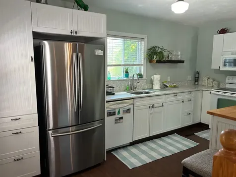 8 High Street Wolfeboro NH 03894