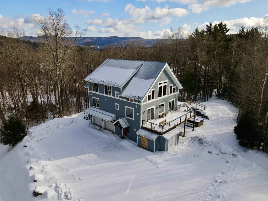 87 Colony Road Warren VT 05674
