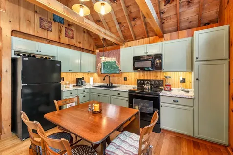 29 Finethy Road Alton NH 03809