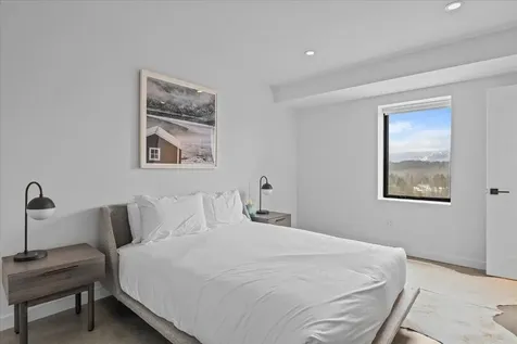129 Eloise Lane Stowe VT 05672