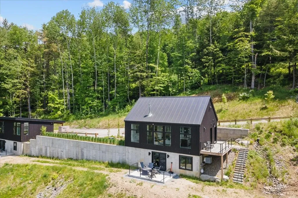129 Eloise Lane Stowe VT 05672