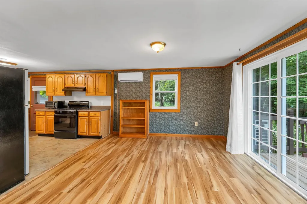 999 Franklin Highway Andover NH 03216