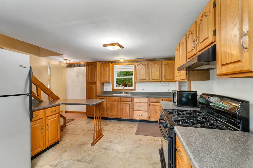999 Franklin Highway Andover NH 03216