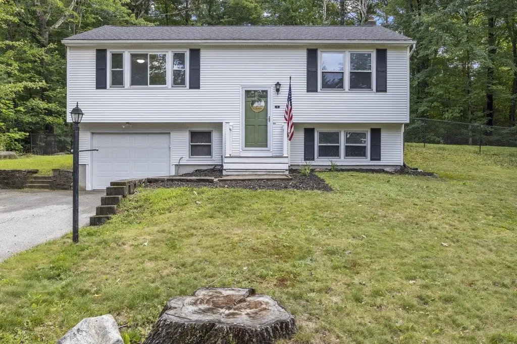 4 Allison Lane Derry NH 03038