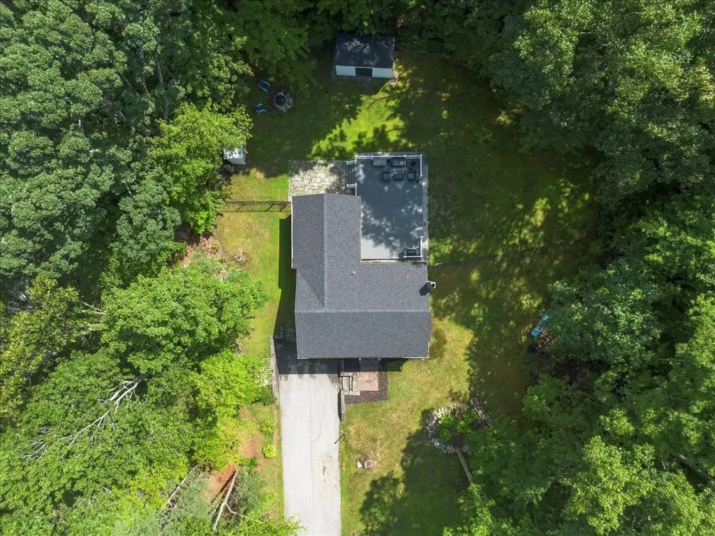 4 Allison Lane Derry NH 03038