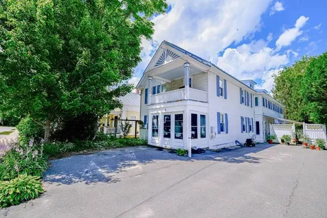 8 Pleasant Street Ludlow VT 05149