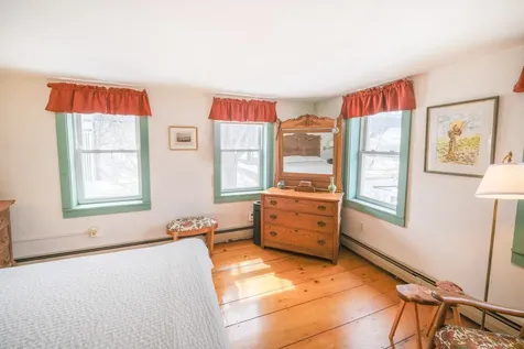 8 Pleasant Street Ludlow VT 05149