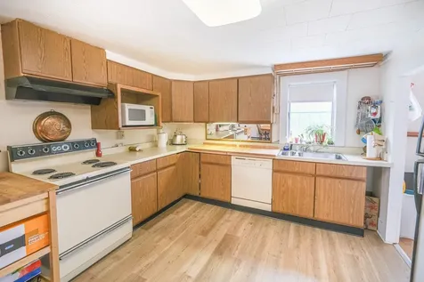 8 Pleasant Street Ludlow VT 05149