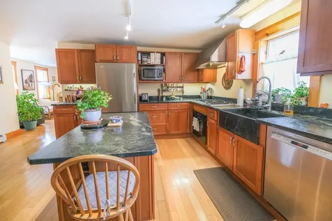 8 Pleasant Street Ludlow VT 05149