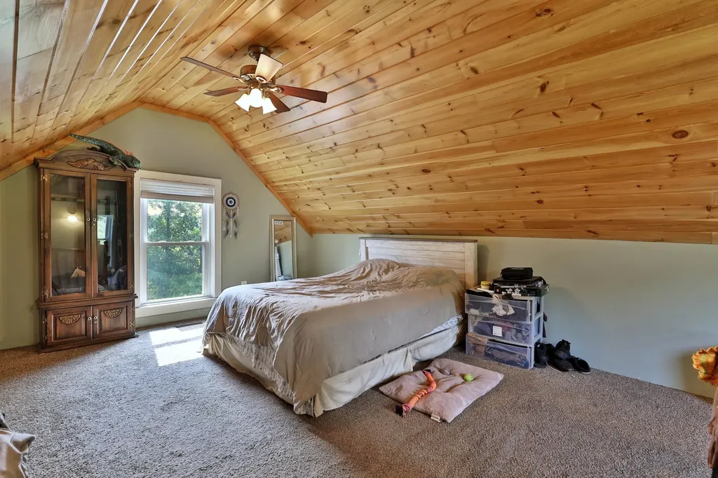 1408 Elm Street Pittsford VT 05763