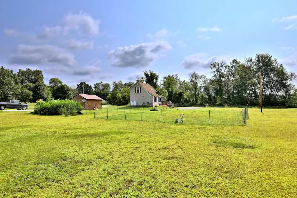 1408 Elm Street Pittsford VT 05763