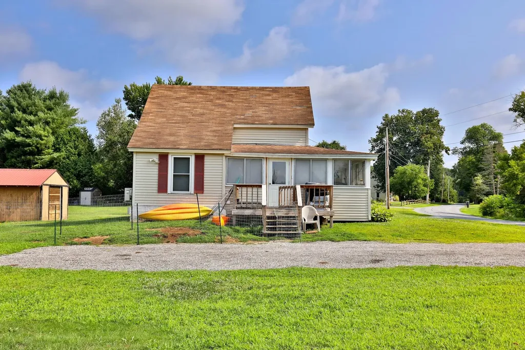 1408 Elm Street Pittsford VT 05763