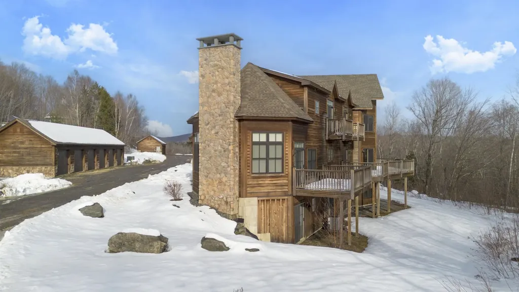 9 Powderhorn Lane Wilmington VT 05363