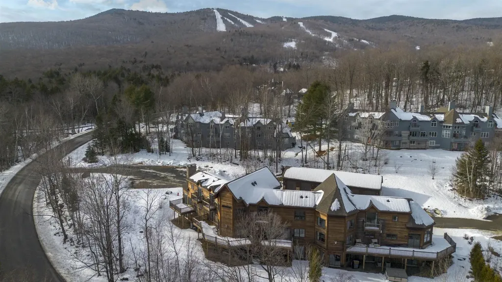 9 Powderhorn Lane Wilmington VT 05363