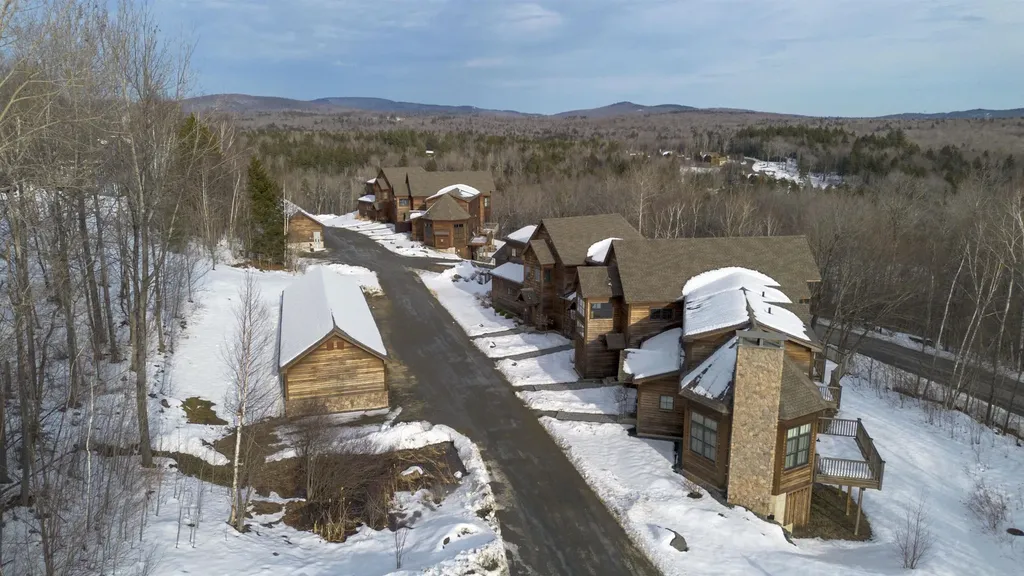 9 Powderhorn Lane Wilmington VT 05363