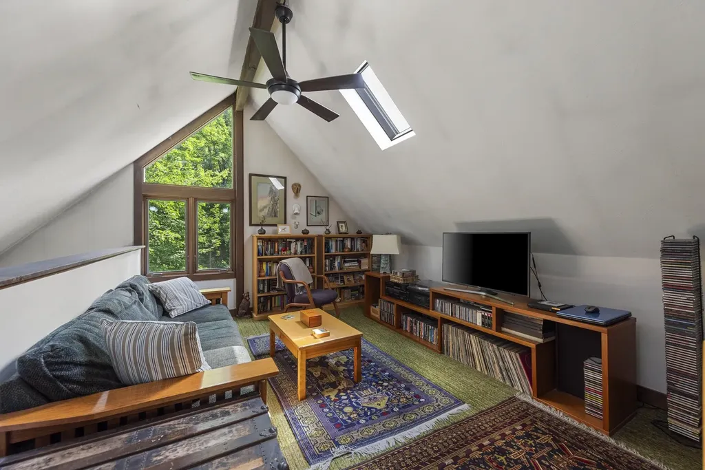 15 Forbes Mountain Road Danbury NH 03230