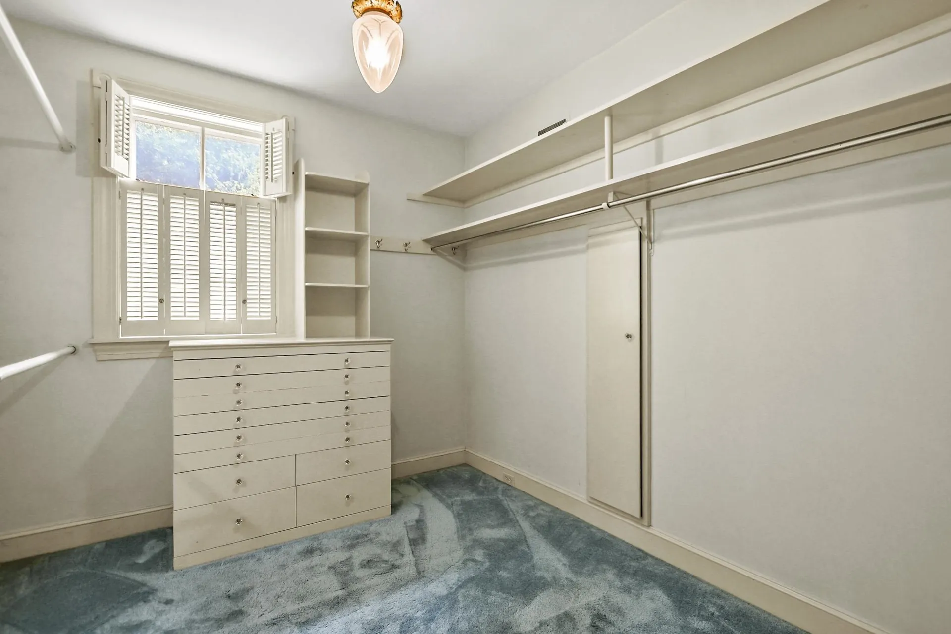 120 Ledgewood Road Manchester NH 03104