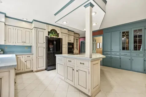 120 Ledgewood Road Manchester NH 03104