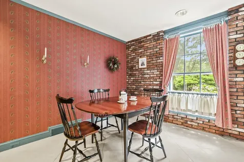 120 Ledgewood Road Manchester NH 03104