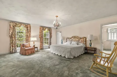 120 Ledgewood Road Manchester NH 03104