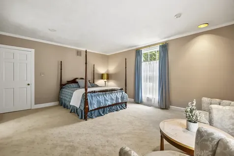 120 Ledgewood Road Manchester NH 03104