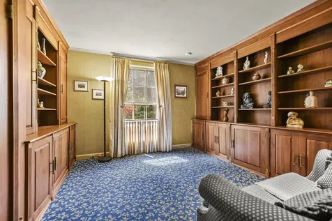 120 Ledgewood Road Manchester NH 03104