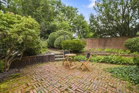 120 Ledgewood Road Manchester NH 03104