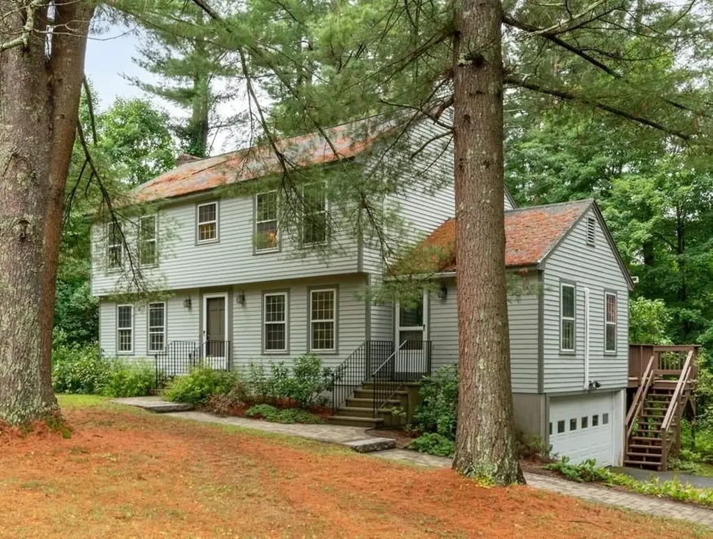 105 Gilcreast Road Londonderry NH 03053