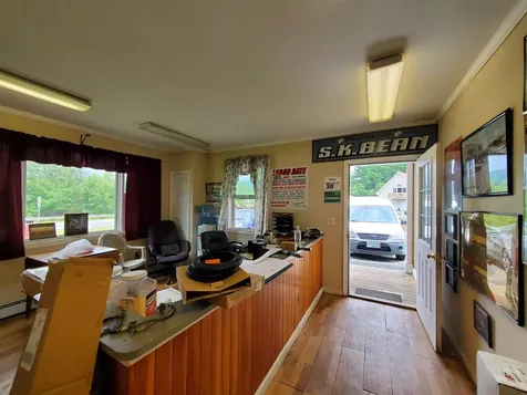 6 Mirror Lake Heights Canaan NH 03741