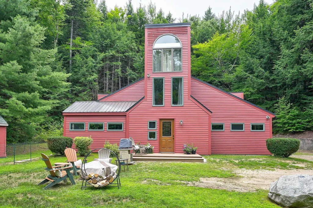 111 Cow Hill Bartlett NH 03812