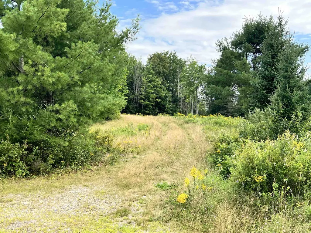 153 Garland Road Lancaster NH 03584
