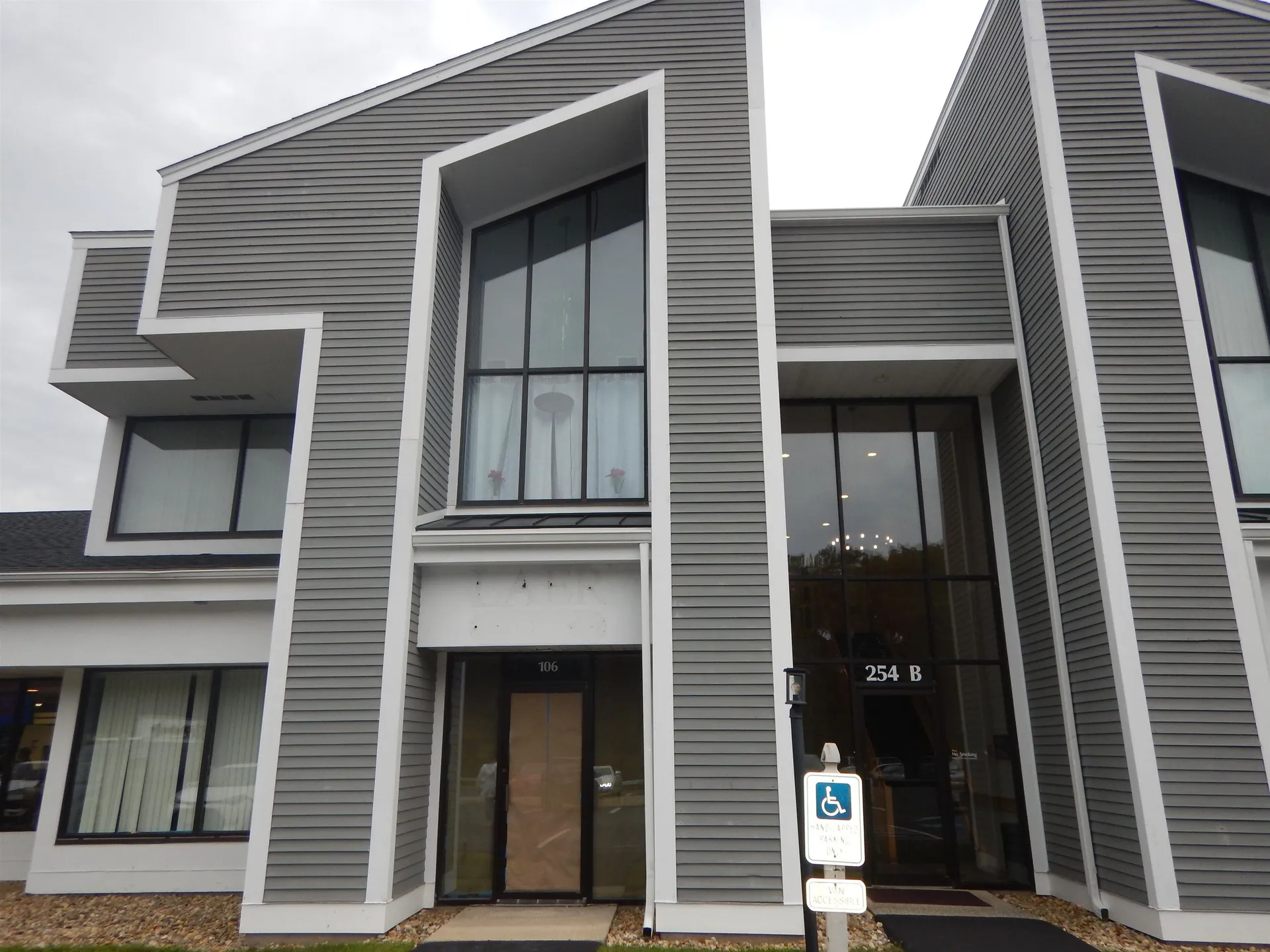 254 N Broadway Way Salem NH 03079