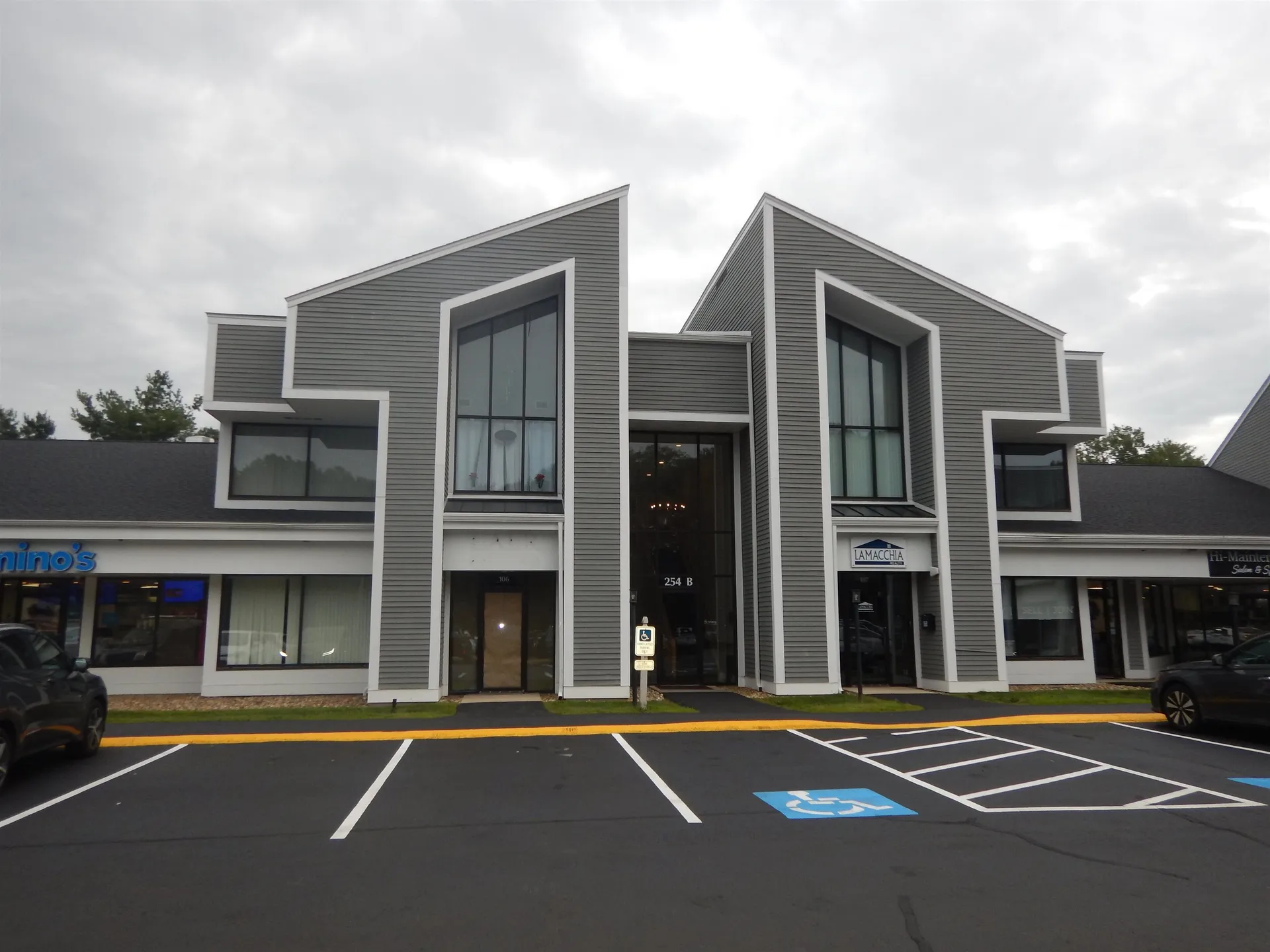 254 N Broadway Way Salem NH 03079