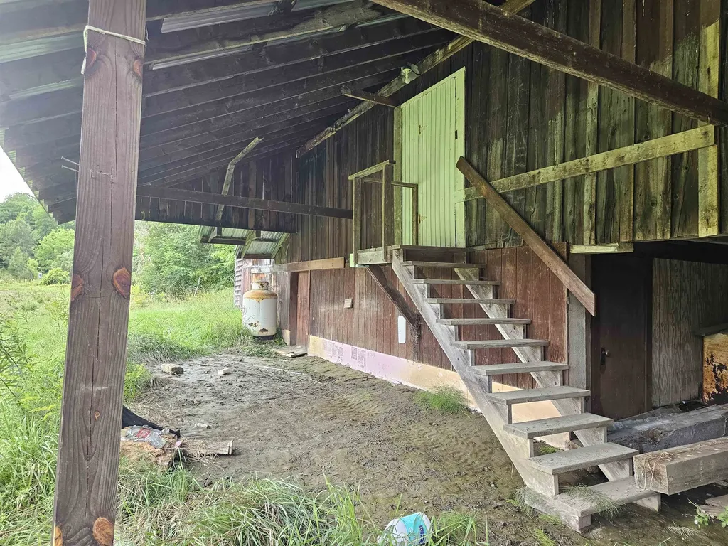 17 Harvey Mountain Road Barnet VT 05821