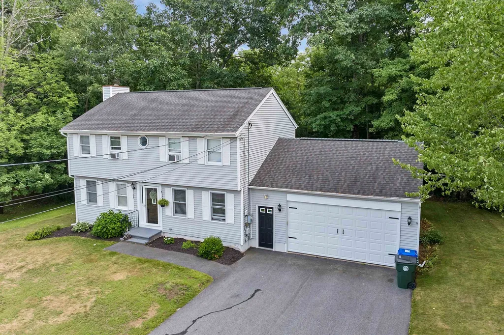 305 Aladdin Street Manchester NH 03104
