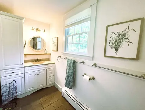 9 Newton Junction Road Kingston NH 03848