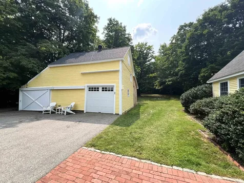 9 Newton Junction Road Kingston NH 03848