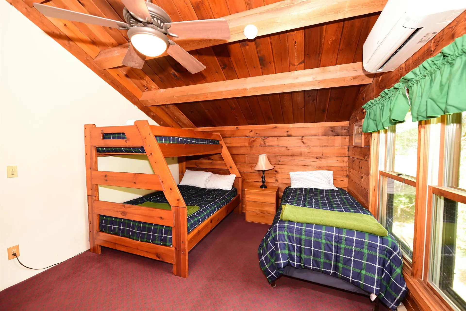 4 D Street Conway NH 03818