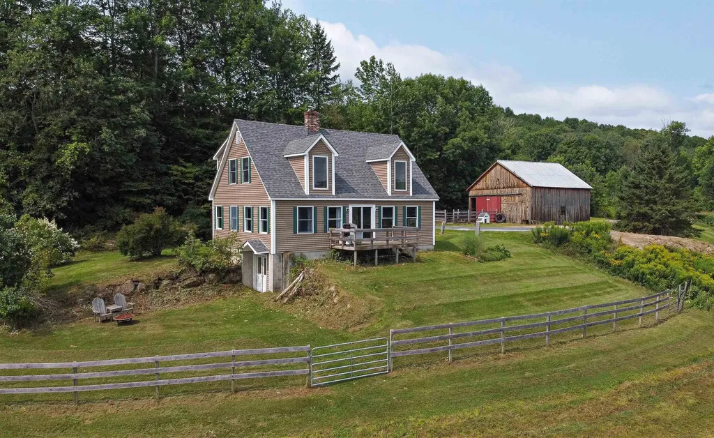 2498 Cookeville Road Corinth VT 05039