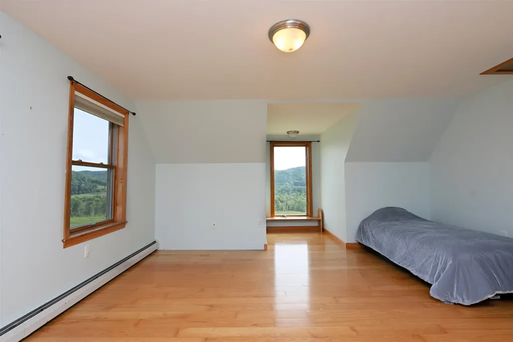 2498 Cookeville Road Corinth VT 05039