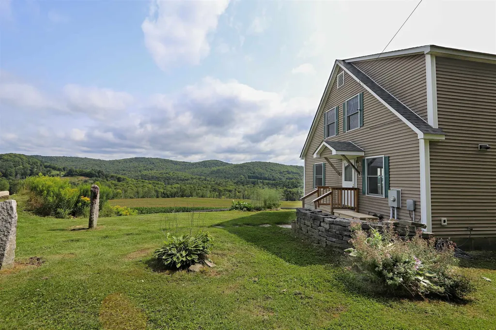 2498 Cookeville Road Corinth VT 05039
