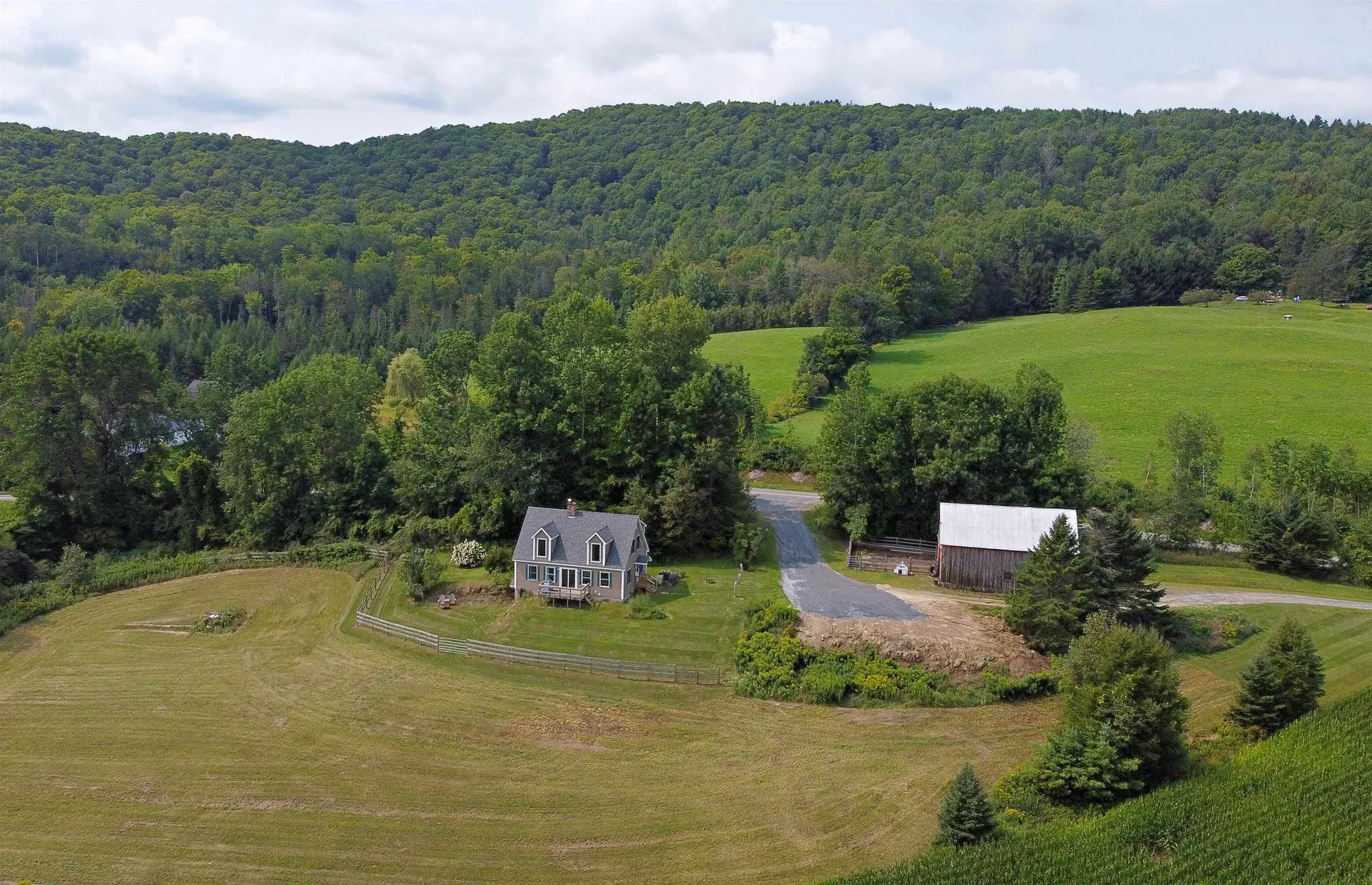 2498 Cookeville Road Corinth VT 05039