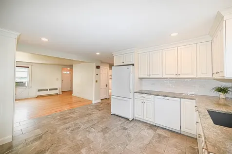 534 Vinton Street Manchester NH 03103