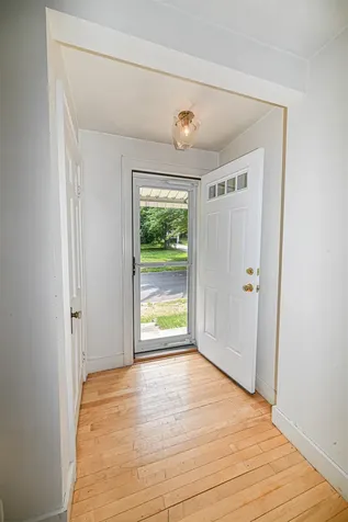 534 Vinton Street Manchester NH 03103
