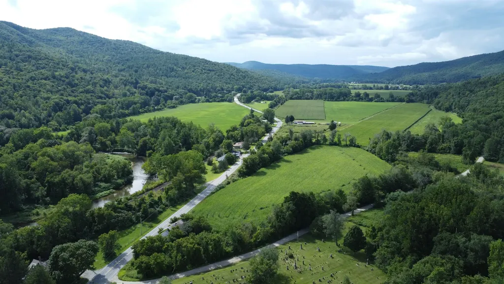 00 Route 346 Pownal VT 05260