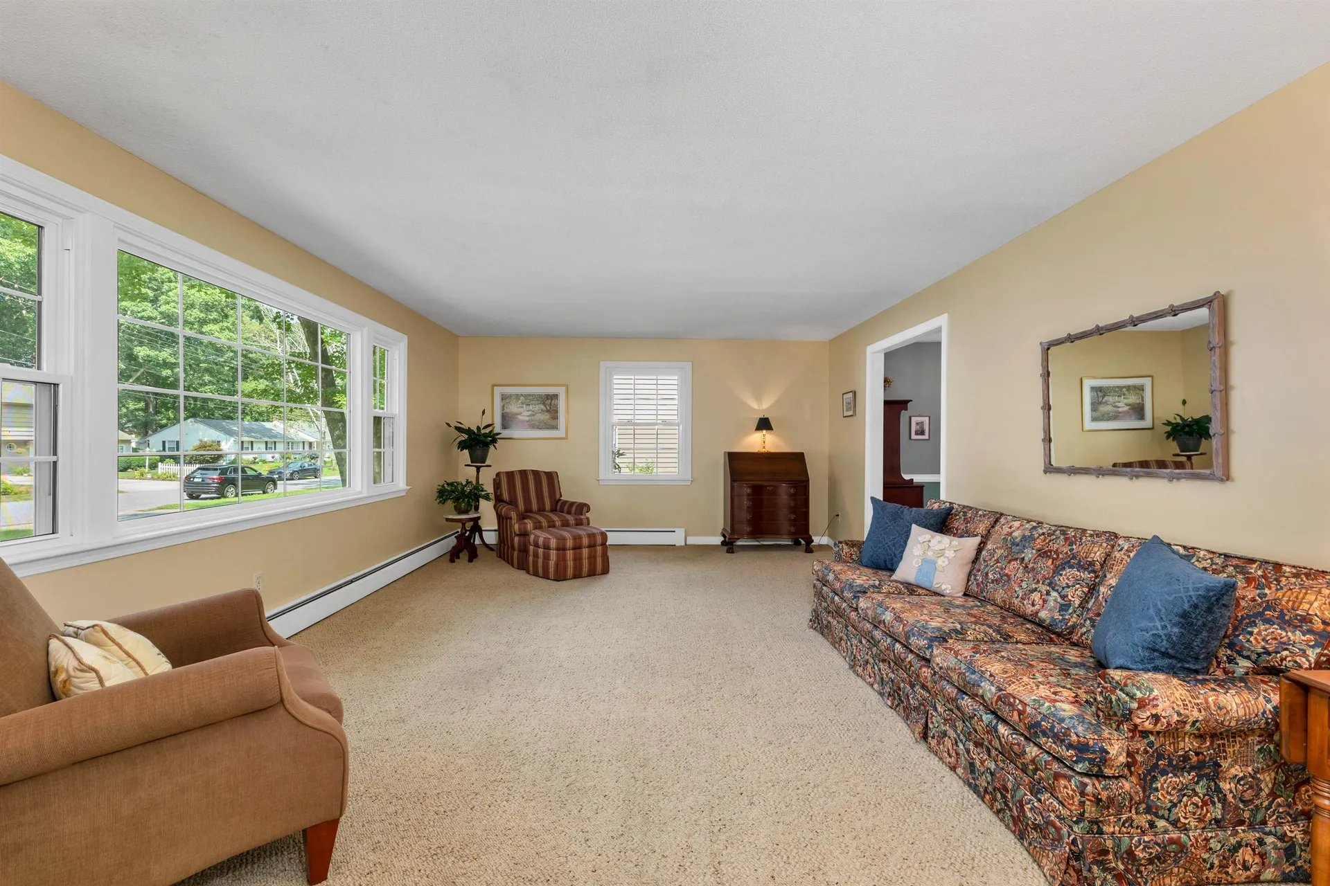 17 Longwood Drive Hampton NH 03842